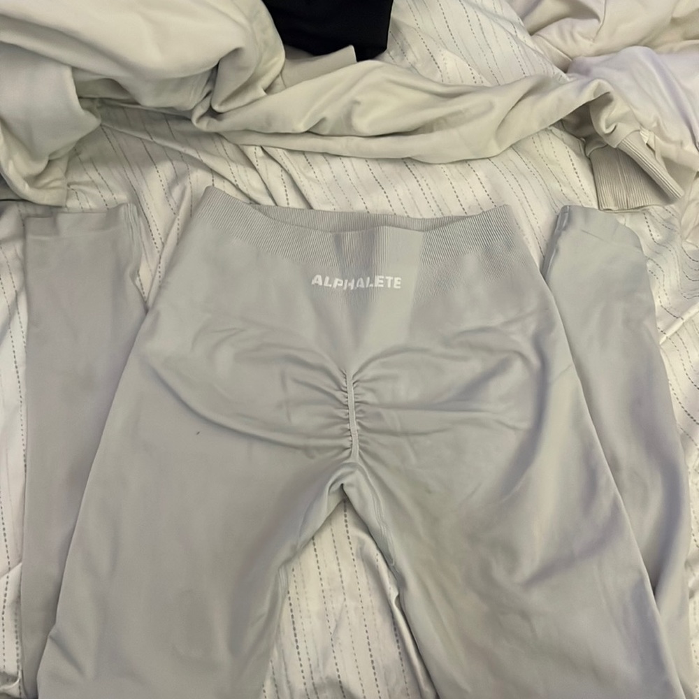 Alphalete Scrunch Leggings